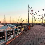 Apartment Kolonaki Seaview 1bdr Finikoudes Larnaca