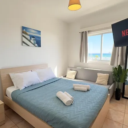Apartament Kolonaki Seaview 1bdr Finikoudes Larnaca