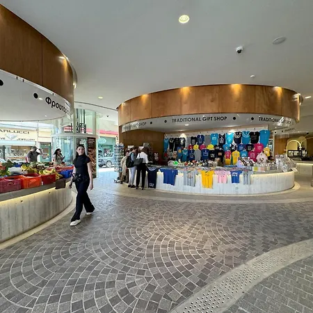 Kolonaki Seaview 1bdr Finikoudes * لارنكا