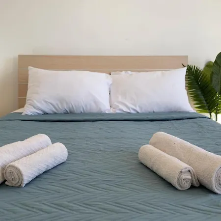 Kolonaki Seaview 1bdr Finikoudes * ラルナカ