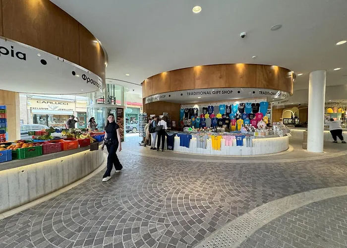 Kolonaki Seaview 1bdr Finikoudes * 라르나카