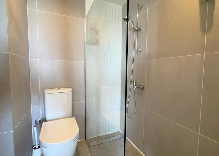 Kolonaki Seaview 1bdr Finikoudes 아파트 라르나카